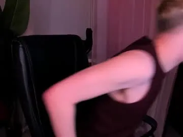 dylan_norton — GOAL: Show soft dick [88 tokens remaining] Welcome to my room! #cum #young #18 #new #smoke #twink #bigass