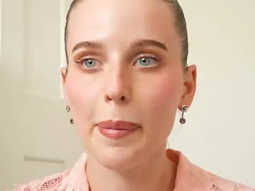 ellaa91 on Chaturbate