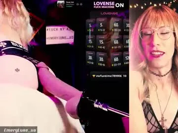 emerylune_xo on Chaturbate