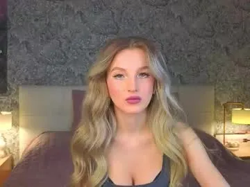 emilydancee on Chaturbate