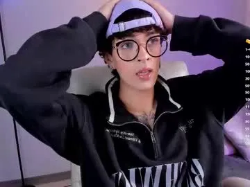 erisleon on Chaturbate