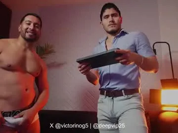 eroswolfs — welcome guys! Lets have a hot moment tonight... #cum #lovense #hairy #young #ass #muscle #latin [5240 tokens remaining]