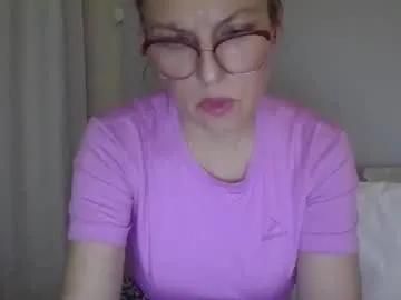 Freechat evaglad on Chaturbate