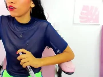 evelin_shy on Chaturbate