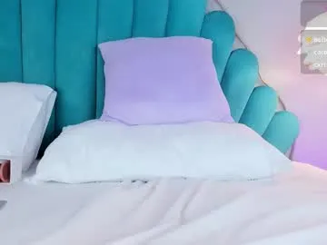 fiorelaston on Chaturbate