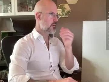 Chaturbate fit_rubinho is Freechat fit_rubinho — @work and horny, keep me distracted with your tips! *** PVT is open *** #bigdick #bigass #anal #muscle #cu