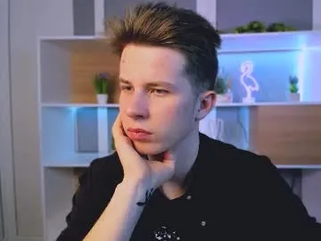 fose_di on Chaturbate