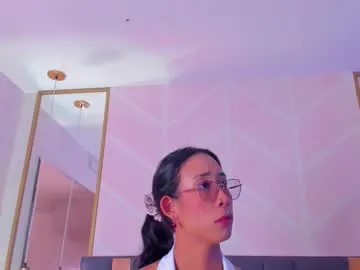 gabypetit on Chaturbate