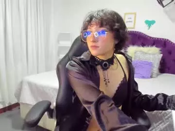 ghosty_doll on Chaturbate