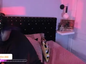 ghosty_doll on Chaturbate