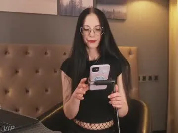 girl_i_am — Valentine's around  // GOAL: Naked doggy [571 tokens left] #tease #dance #riding #squirt #pvt