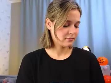 gladysacreman — GOAL: play with my tits [9 tokens remaining] Hi ^^ let's go to have fun #lovense #natural #teen #squirt