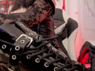 guxplo — I am the Mistress who will dominate your mind and your senses - Goal: AZOTARME CON PAS [1246 tokens left] #mistress #joi #findom #feet #bdsm