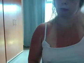 hot_wiffe on Chaturbate