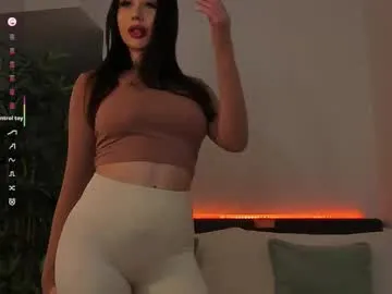 jaylee_kryss —  #lovense #squirt #natural #bigboobs #teen