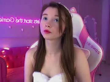 keiraace on Chaturbate