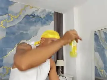 kylieandjhonny on Chaturbate