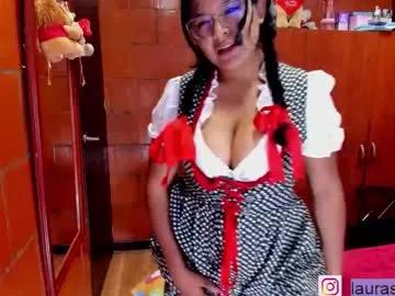 Freechat laura_smith0 on Chaturbate