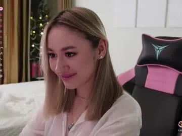 lisamayson on Chaturbate