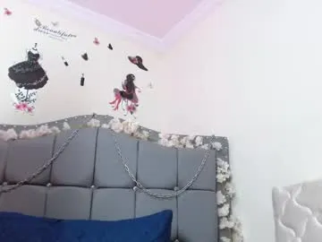 luna_rougets on Chaturbate