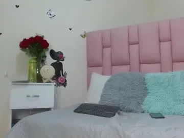 luna_rougets on Chaturbate