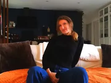 luxymin on Chaturbate