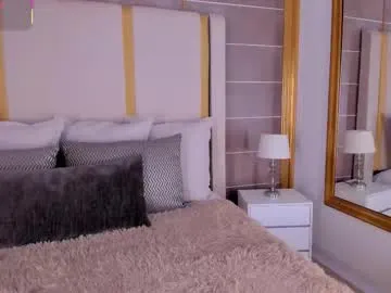 lyrabellini on Chaturbate