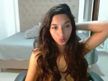 maydivaxox on Chaturbate