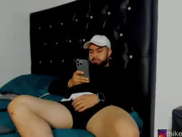 mikeblaree — GOAL: totally naked [66 tokens remaining] hi guys wellcome,let's have a great time mikeblaree hot #muscle #bigcock #cum #party #latino