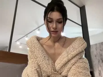 milla_bella on Chaturbate