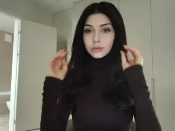 milla_bella on Chaturbate