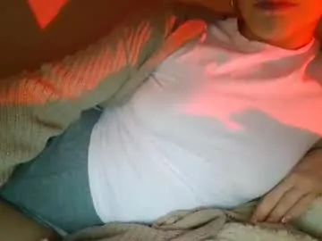 minilynixo — cozy night in, keep me company :) #curvyass #tease #blonde #girlnextdoor