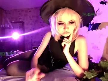 Chaturbate mistr_daria_femdom is Freechat mistr_daria_femdom —  Surrender to a witch's power  16H challenge #femdom #vape #pantyhose #findom #strapon