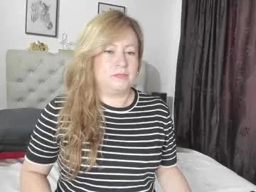 Freechat monicapink_ on Chaturbate