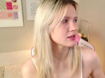 nellloyns on Chaturbate