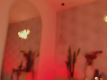 nicolemorelli2 on Chaturbate