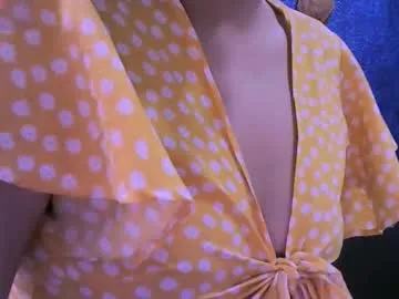 ninayellow on Chaturbate