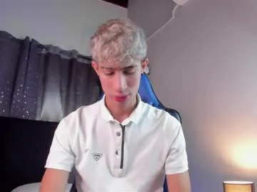 novawheeler on Chaturbate