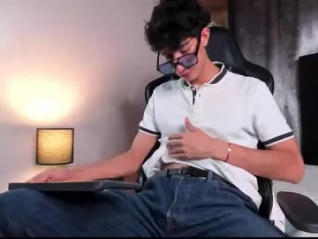 novawheeler on Chaturbate