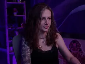 oliviamcclean on Chaturbate