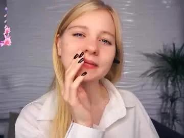 Freechat phyllisearney on Chaturbate