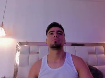 pittandlunaa69 on Chaturbate 