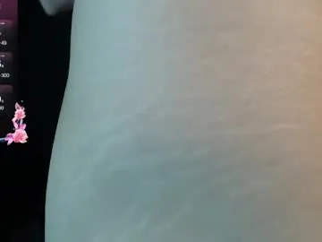 pretty_cristal22 on Chaturbate