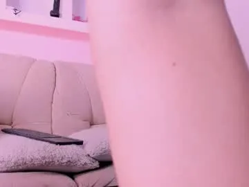 radiant_naomi on Chaturbate