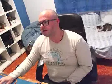 ravingr3d3 — CUM at goal :) #cum #uncut #hairy #feet #pvt [500 tokens remaining]