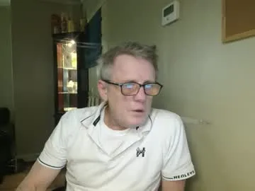 scottsman214 — Scottsman214's room #scottish #gay #mature #uncut #tipmenuinbio