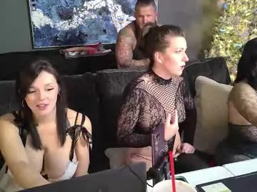 soakerpalace on Chaturbate