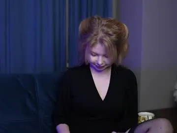 stela_vanila — The goal air kiss I'm Stella and I'm waiting for you #teen #smoke #legs #redhead #stockings [15 tokens remaining]