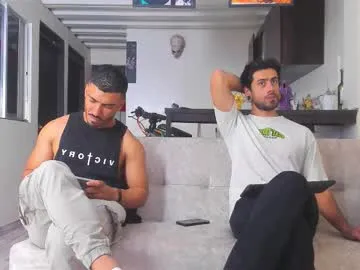 straight__friends on Chaturbate