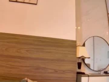 sun_place — hi!  GOAL:  lay on back without panties #c2c #puffynipples #natural #saliva  #redhead [726 tokens left]